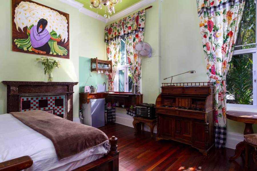 5 Bedroom Property for Sale in Gardens Western Cape